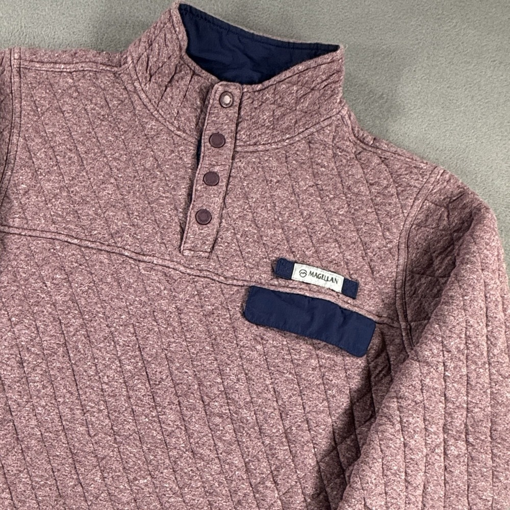 Magellan Outdoors Men's Large Classic Fit Quilted 1/4 Snap Pullover Red